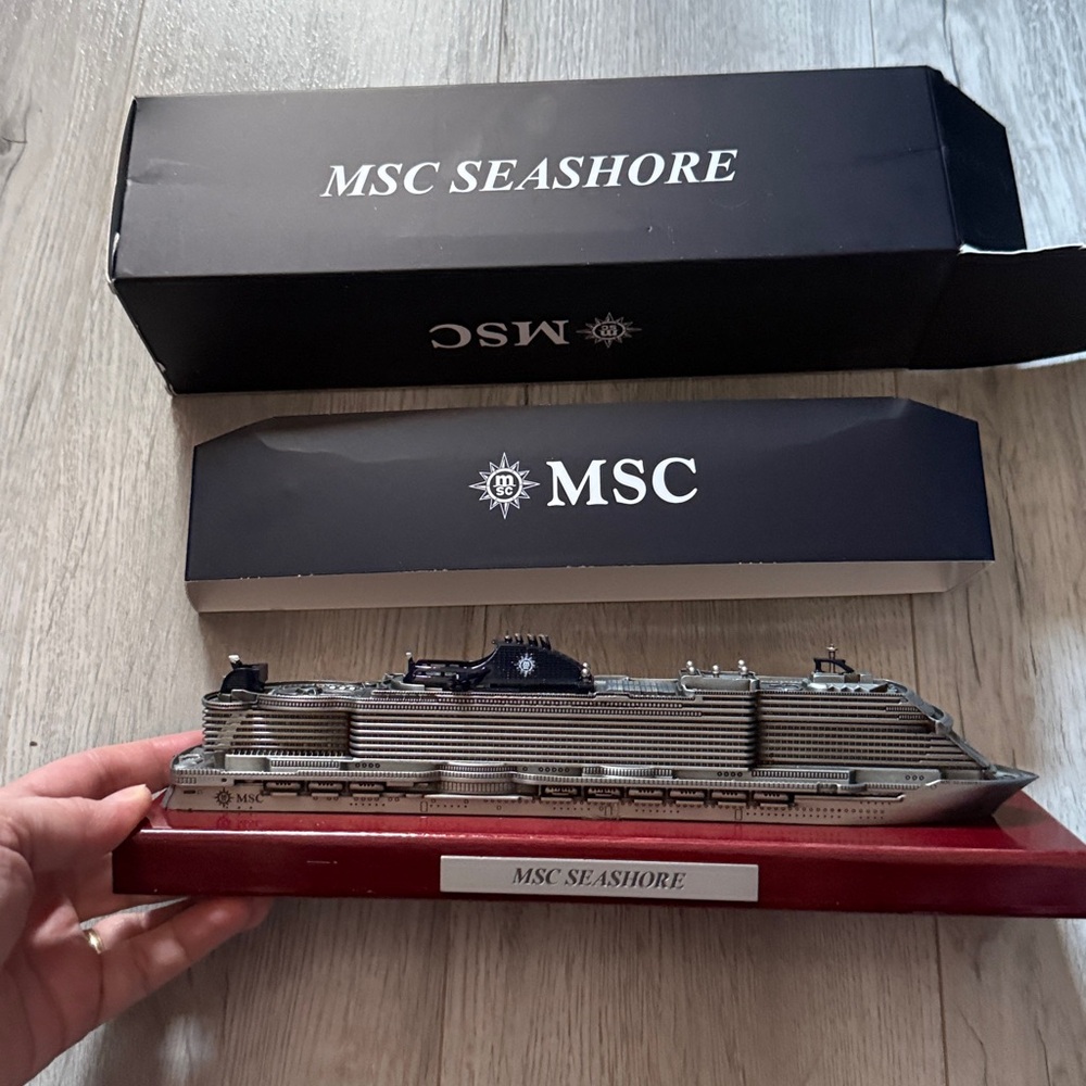 MSC Seashore replica ship new in box - Picture 2 of 5